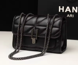 Elevate Your Style: Discover Chic Women’s Crossbody Bags on AliExpress